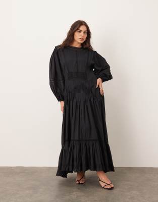 ARRANGE Curve - Maxikleid aus Baumwoll-Voile in Schwarz mit Spitzenbesatz