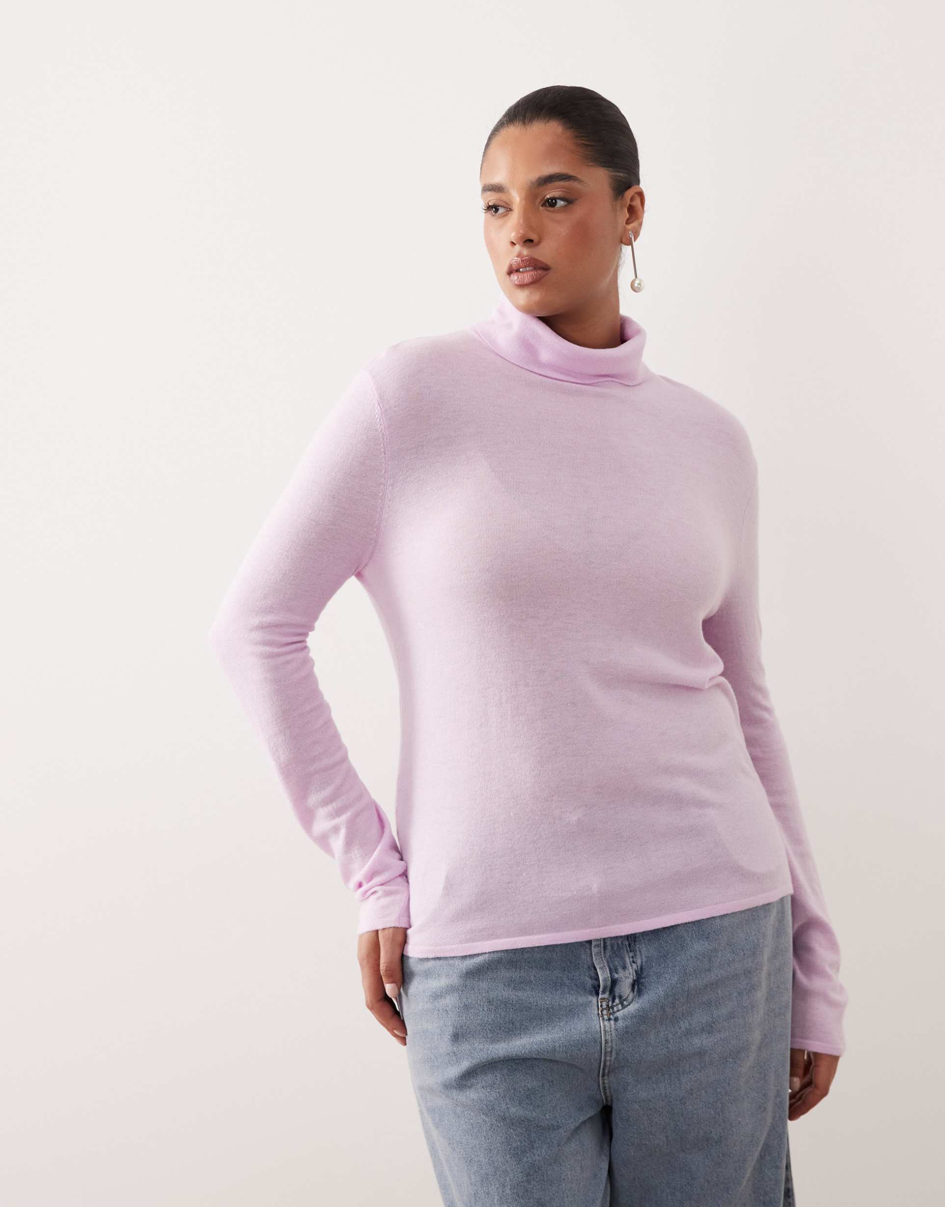 arrange curve merino wool turtleneck top in light pink