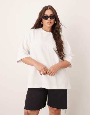 ARRANGE Curve - Oversize-T-Shirt in Weiß mit Ziernaht
