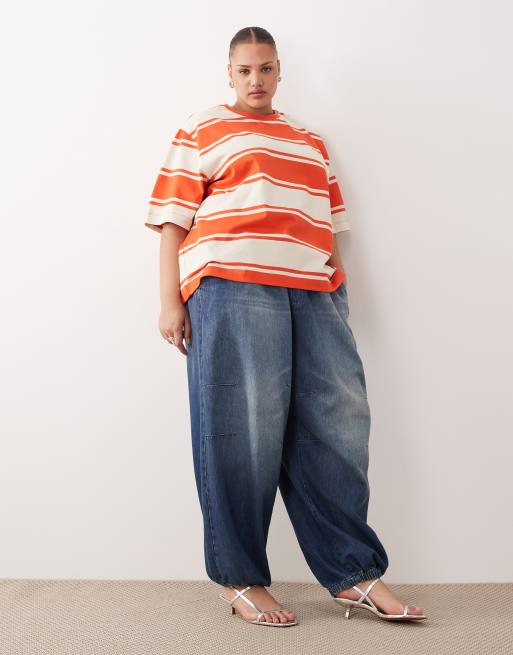 ARRANGE Curve oversized premium heavy weight t-shirt in red stripe, 2 of 4