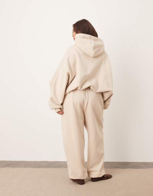 ARRANGE Curve oversized premium heavyweight sweatpants with cuffs in oatmeal, 3 of 5