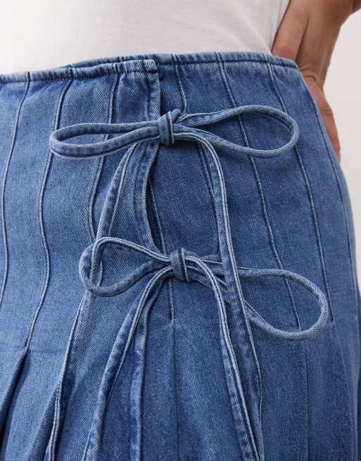 ARRANGE Curve pleated denim midi skirt with tie detail in blue, 4 of 5