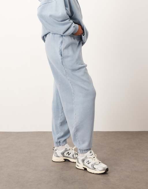 ARRANGE Curve premium acid wash sweatpants in soft blue, 2 of 5