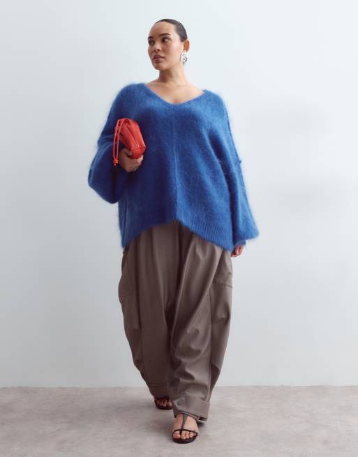 ARRANGE Curve premium oversized mohair rich v-neck sweater in cobalt blue, 2 of 4