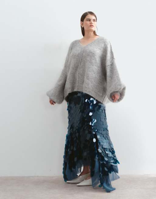 ARRANGE Curve premium oversized mohair rich v-neck sweater in gray, 2 of 5