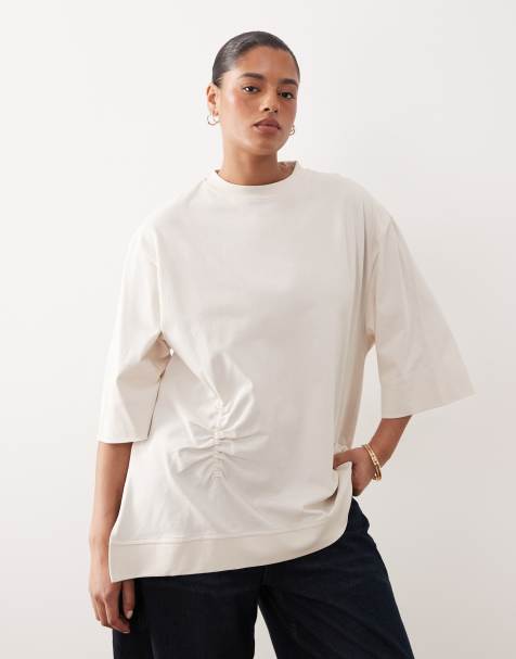 ARRANGE Curve - Råhvid oversized T-shirt med rynkede detaljer i siden - view 1