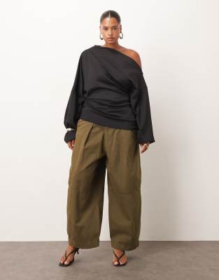 ARRANGE Curve - Remi - Lässige Barrel-Hose aus Twill in Olivgrün mit hohem Bund