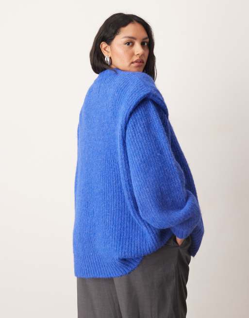 ARRANGE Curve ribbed knit shoulder pad sweater in cobalt blue, 4 of 4