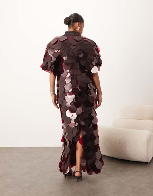  ARRANGE Curve - Robe longue à sequins avec encolure montante et ourlet effrangé - Merlot, 3 de 4