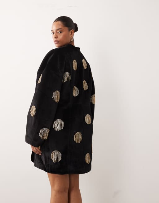 ARRANGE Curve - Robe portefeuille courte en velours à pois ornementés - Noir, 3 de 4