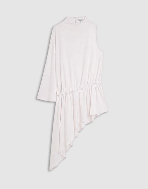 ARRANGE Curve satin asymmetric tiered longline top in pearl, 5 of 8