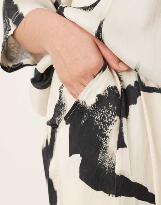 ARRANGE Curve satin straight leg pants in mono abstract print (part of a set), 5 of 5