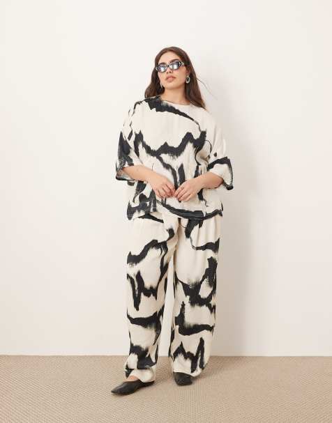 ARRANGE Curve – Set aus Satin mit abstraktem Print in Schwarz-Weiß bestehend aus Hemd und gerade geschnittener Hose - view 1