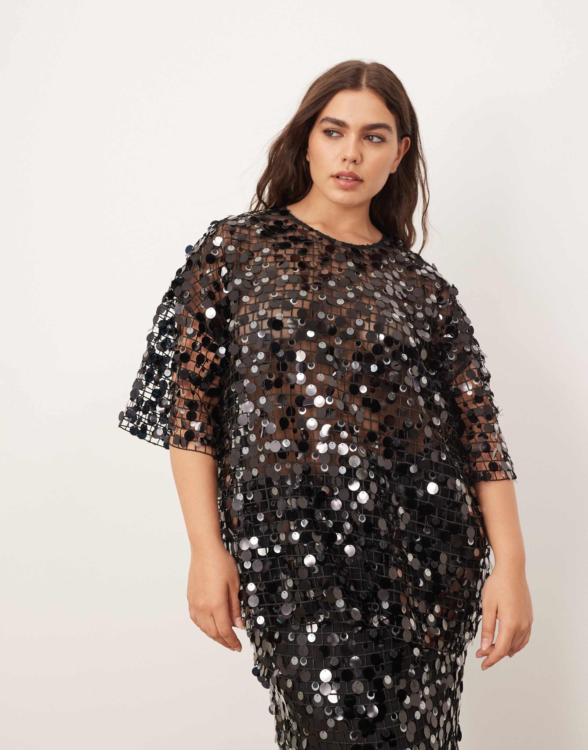 arrange curve sheer grid sequin tee in black - part of a set