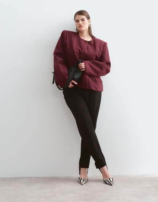 ARRANGE Curve structured blazer in burgundy stripe, 2 of 5