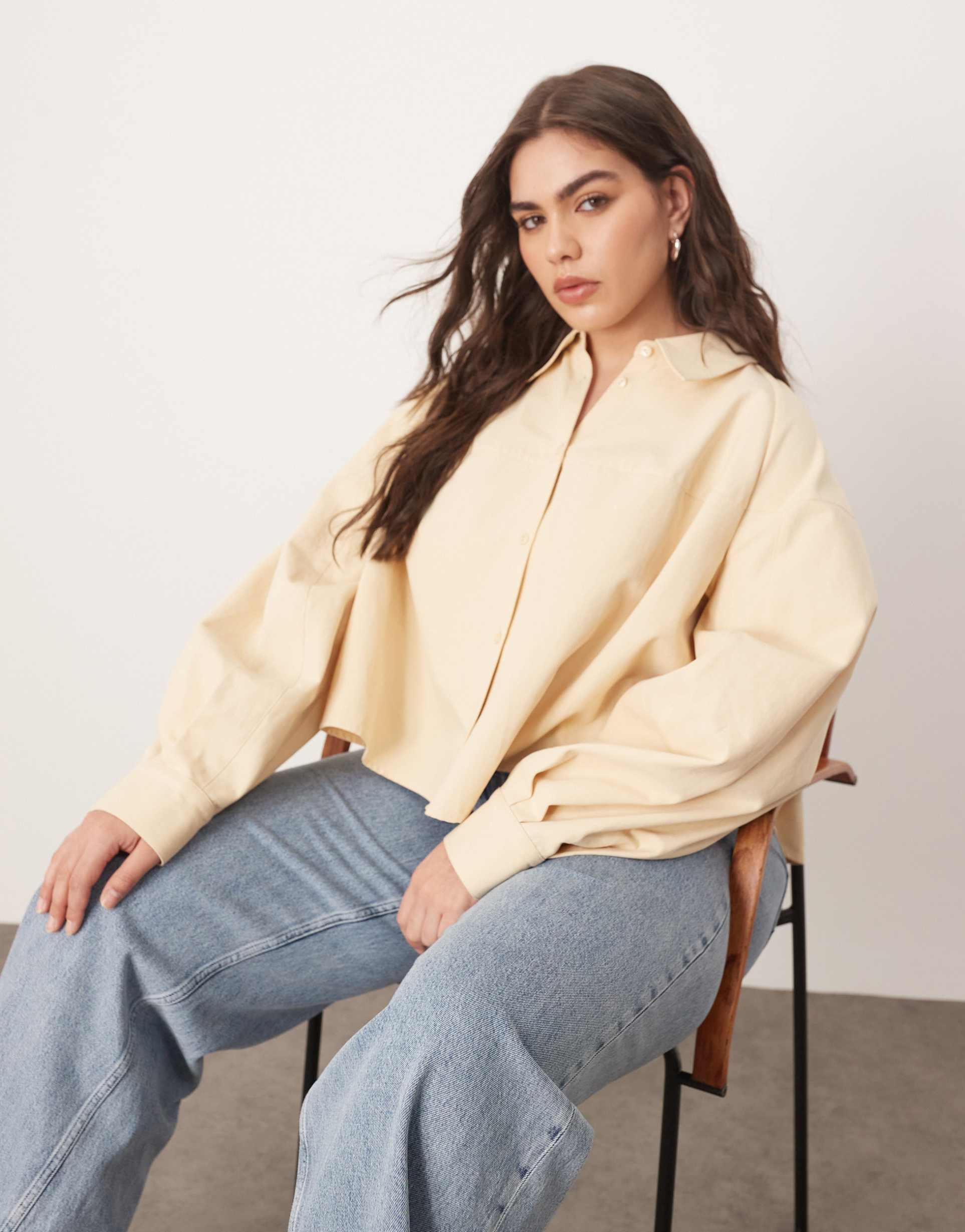 arrange curve structured boxy shirt in buttermilk