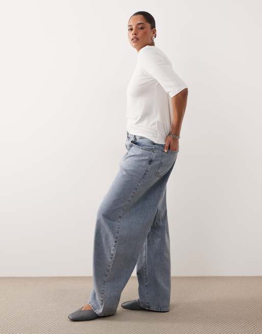 ARRANGE Curve Sydney denim barrel leg jeans in 90's light wash blue, 2 of 5