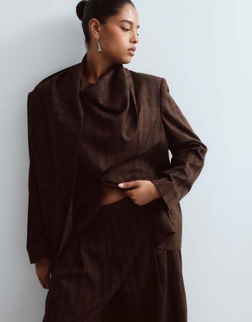 ARRANGE Curve tailored barrel leg trousers co-ord in chocolate check, 3 of 5