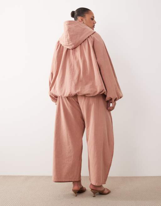 ARRANGE Curve tie front carrot jean co-ord in pink acid wash, 3 of 5