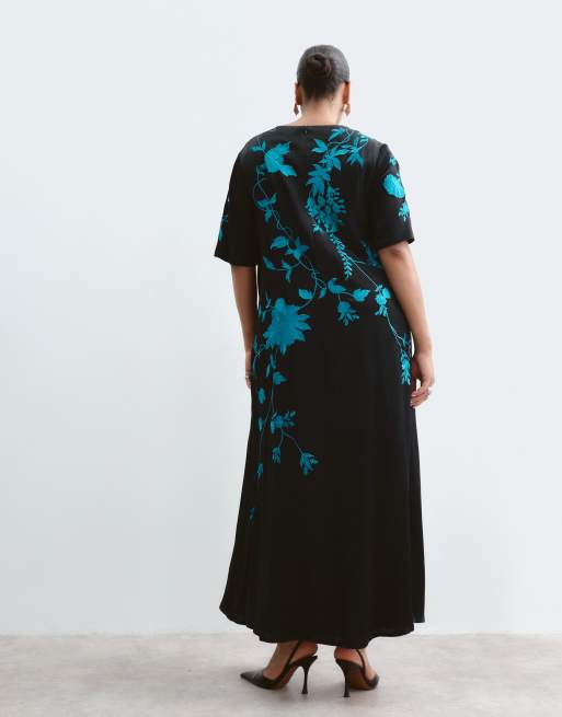 ARRANGE Curve trailing wisteria embroidered satin t-shirt maxi dress in black, 5 of 5