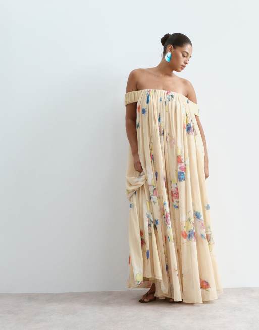 ARRANGE Curve – Trapezförmiges Maxikleid in Gelb mit Carmen-Ausschnitt, Cape-Rückseite und Blumenmuster, 3 von 4