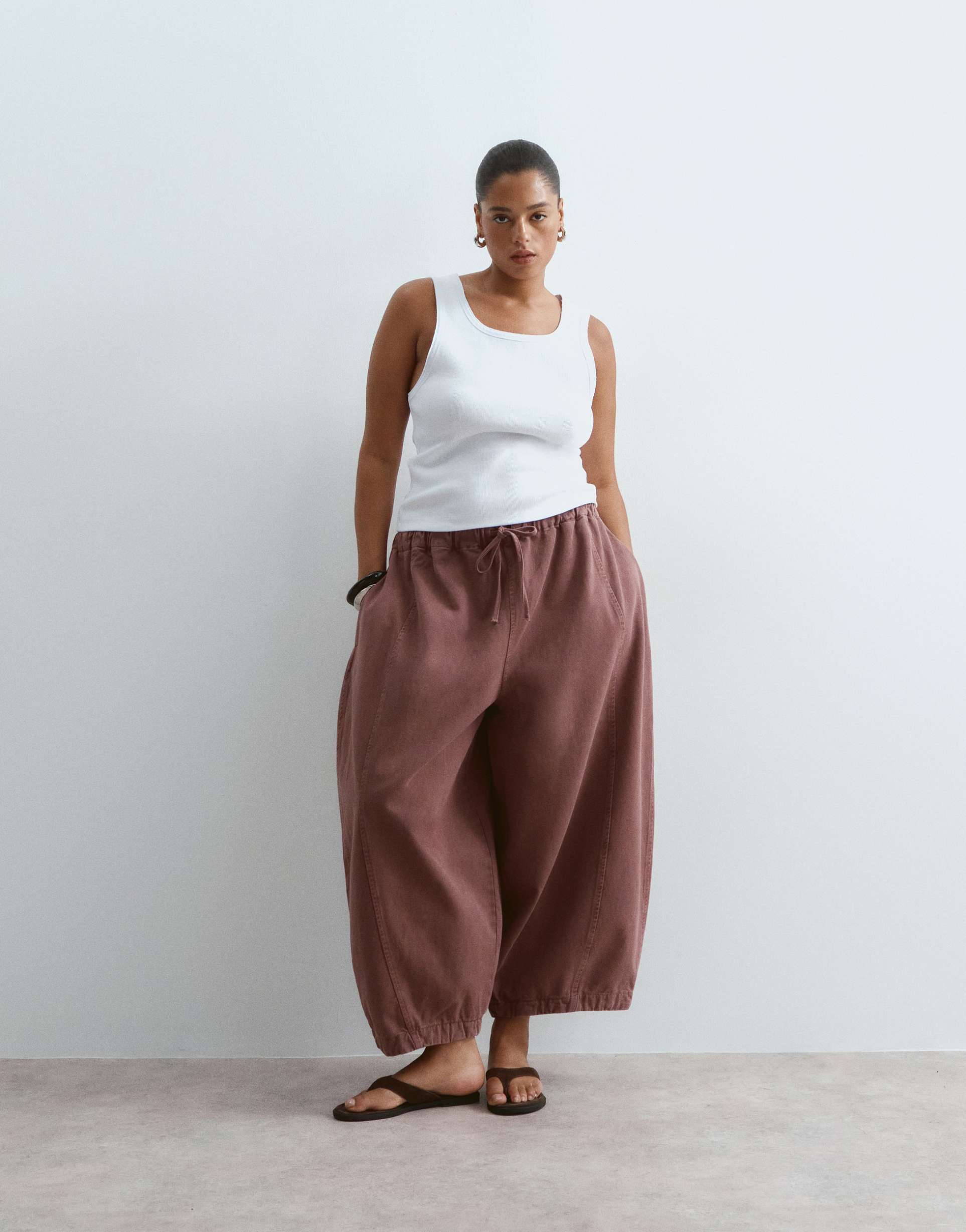 arrange curve willa elastic waist drawstring pants in washed chocolate