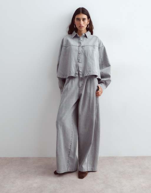 ARRANGE – Szary zestaw jeansowy: koszula oversize i jeansy z szerokimi nogawkami, 3 z 3
