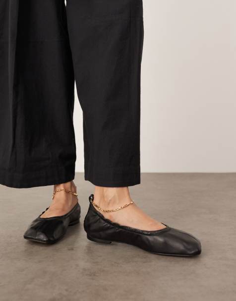ARRANGE Edie premium leather ballets with chain in black - view 1