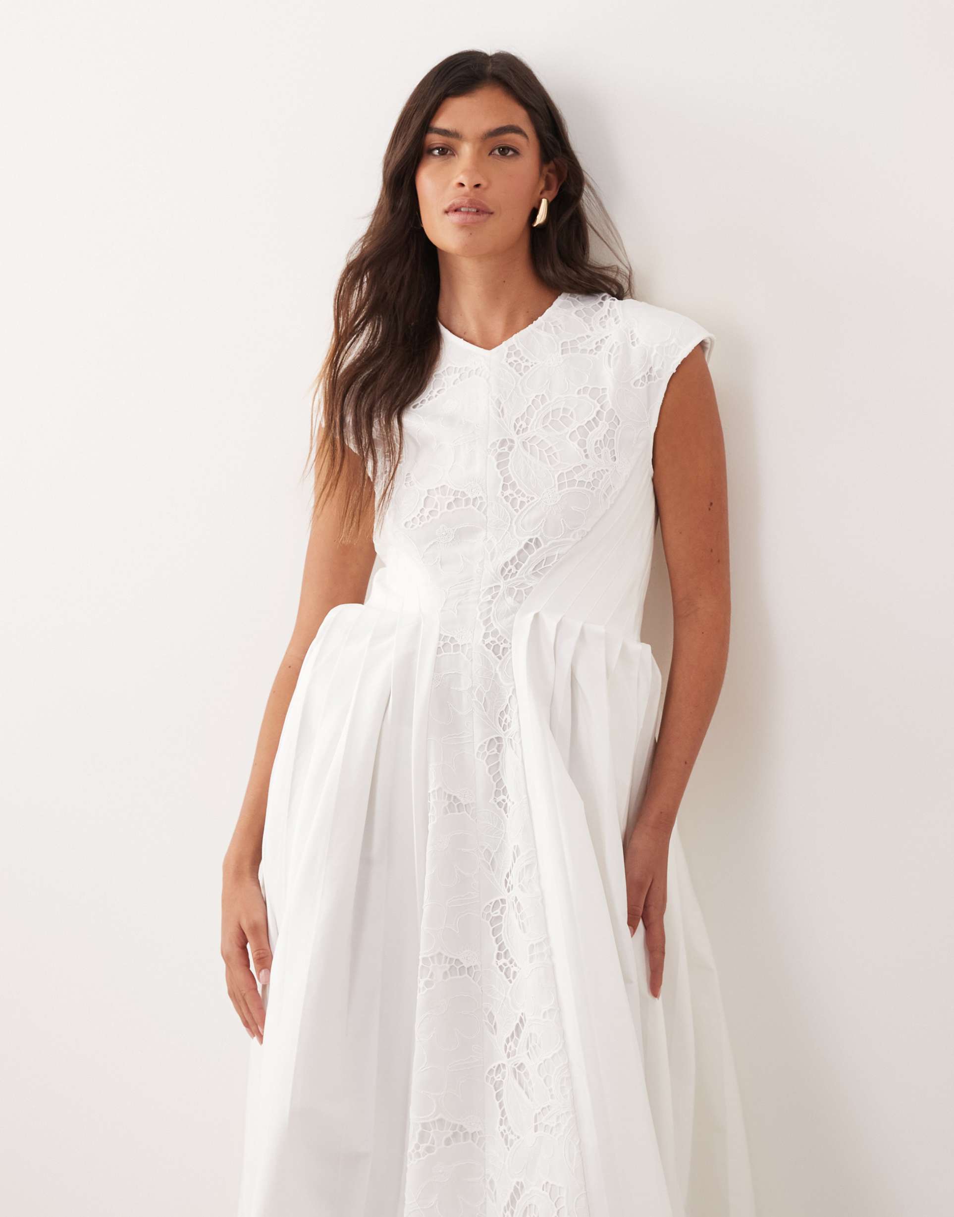 arrange embroidered cinched waist pleated maxi dress in white