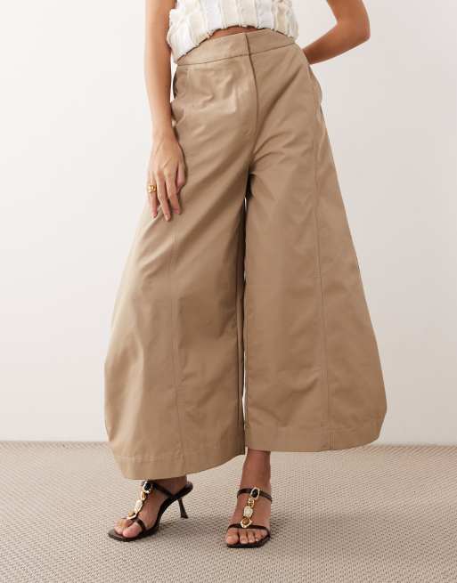 ARRANGE extreme cropped barrel pants in tan - part of a set, 3 of 5