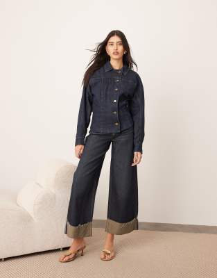 ARRANGE - Figurformende Jeansjacke in Indigoblau mit Reißverschlussdetail