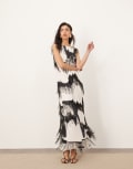 [ARRANGE] ARRANGE fringe embellished minimal column midi dress in monochrome print-Multi 16 Monochrome