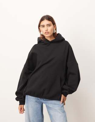 ARRANGE - Hochwertiger, schwerer Oversize-Kapuzenpullover in Schwarz