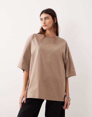 ARRANGE - Hochwertiges, schweres Oversize-T-Shirt in Taupe-Neutral