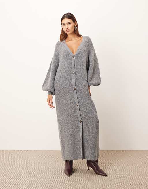 button up knit dress Ingrid & Isabel Front Sweater Maternity - Taupe Slip into effortless sophistication with the Aspen Button Up Knit Dress in Olive ARRANGE knit balloon sleeves button