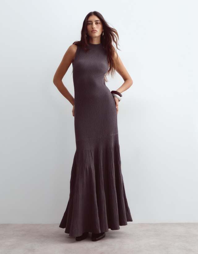 charcoal brown dress ARRANGE knit sleeveless ribbed maxi in Size:12 - US