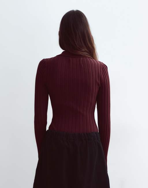 ARRANGE knitted ribbed bodysuit with oversized button in burgundy, 3 of 4