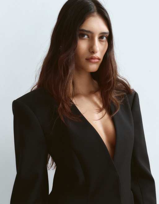 ARRANGE kragenloser Blazer mit starken Schultern und Schößchen in Schwarz, 3 von 4