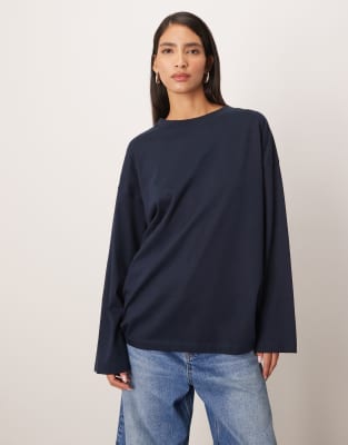 ARRANGE - Langärmliges Oversize-T-Shirt aus Baumwolle in Marineblau