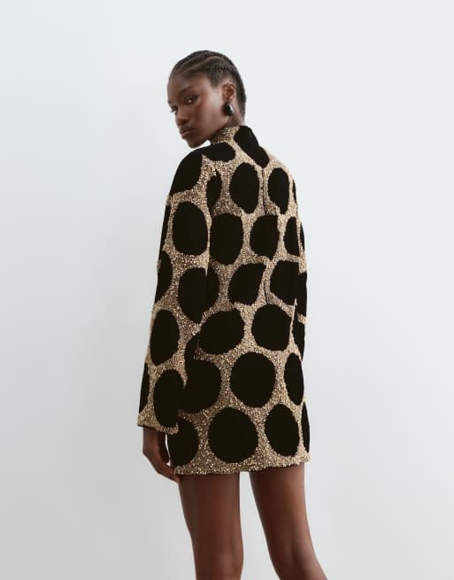 ARRANGE – Langärmliges, verziertes Minikleid in Gold mit Punktemuster, 4 von 5