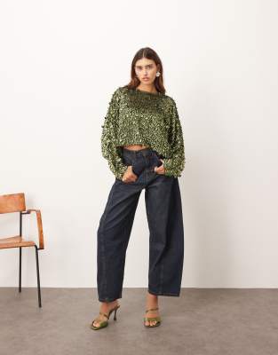 Arrange Curve Long Sleeve Square Cut Top In Green