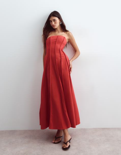 ARRANGE Maxikleid aus schwerer Baumwolle mit Nahtdetails und Bandeau-Ausschnitt in Rot - view 1