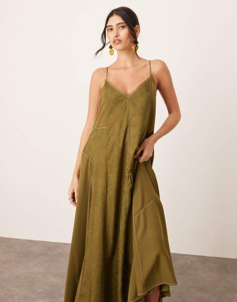 ARRANGE – Midi-Trägerkleid aus Satin-Mix in Olivgrün mit Knitterstruktur und ungesäumten Kanten - view 1