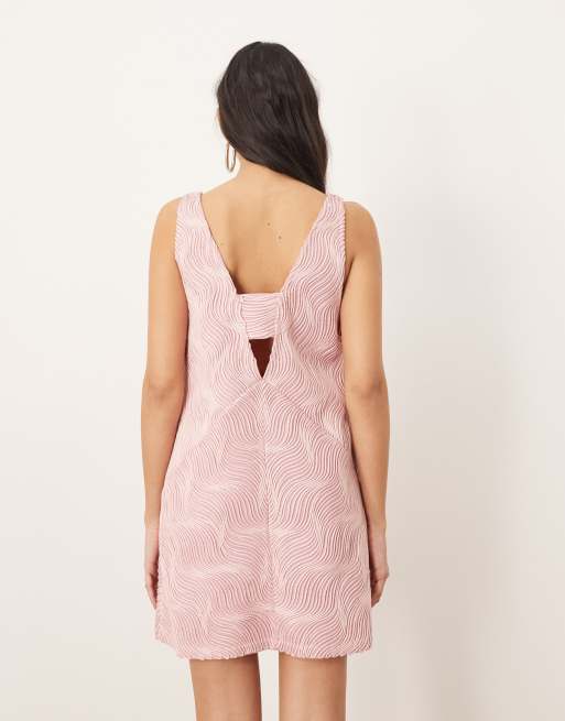 ARRANGE – Minikleid in Babyrosa mit welliger Struktur und tiefem Ausschnitt, 4 von 4