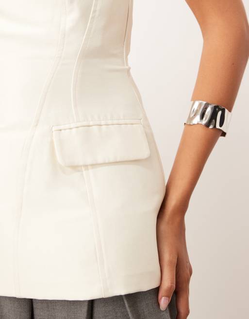 ARRANGE – Modelujący top bandeau w kolorze kości słoniowej, 3 z 4