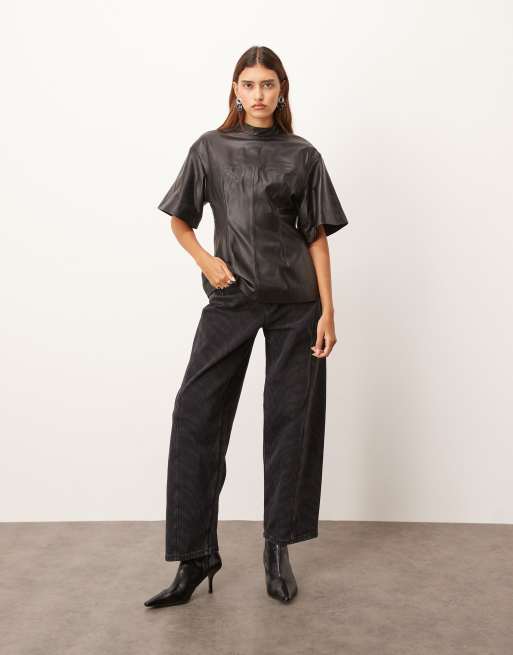 ARRANGE – Oberteil aus weichem Leder in Schwarz mit hohem Ausschnitt und betonter Taille, 2 von 4