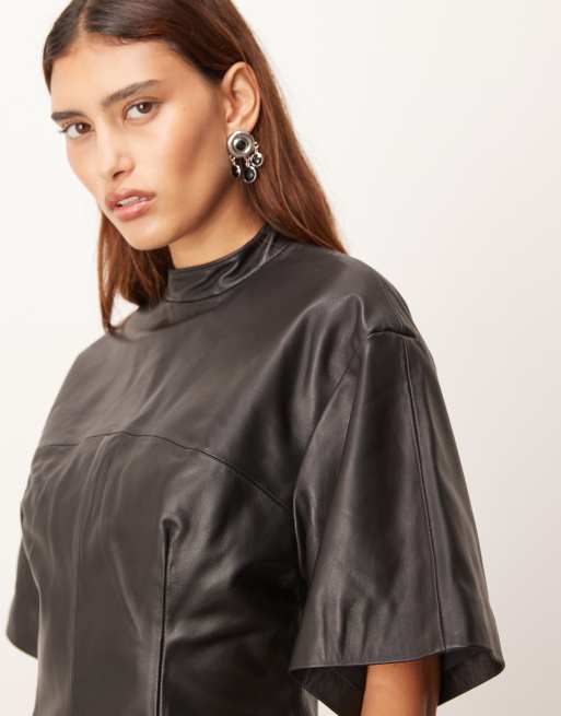 ARRANGE – Oberteil aus weichem Leder in Schwarz mit hohem Ausschnitt und betonter Taille, 3 von 4
