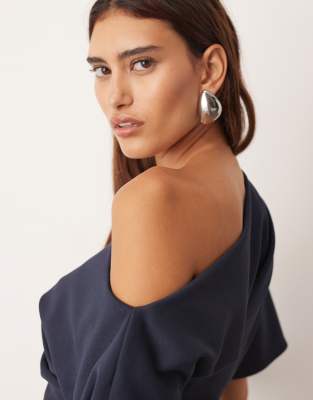 Arrange Off The Shoulder Drape Top In Blue