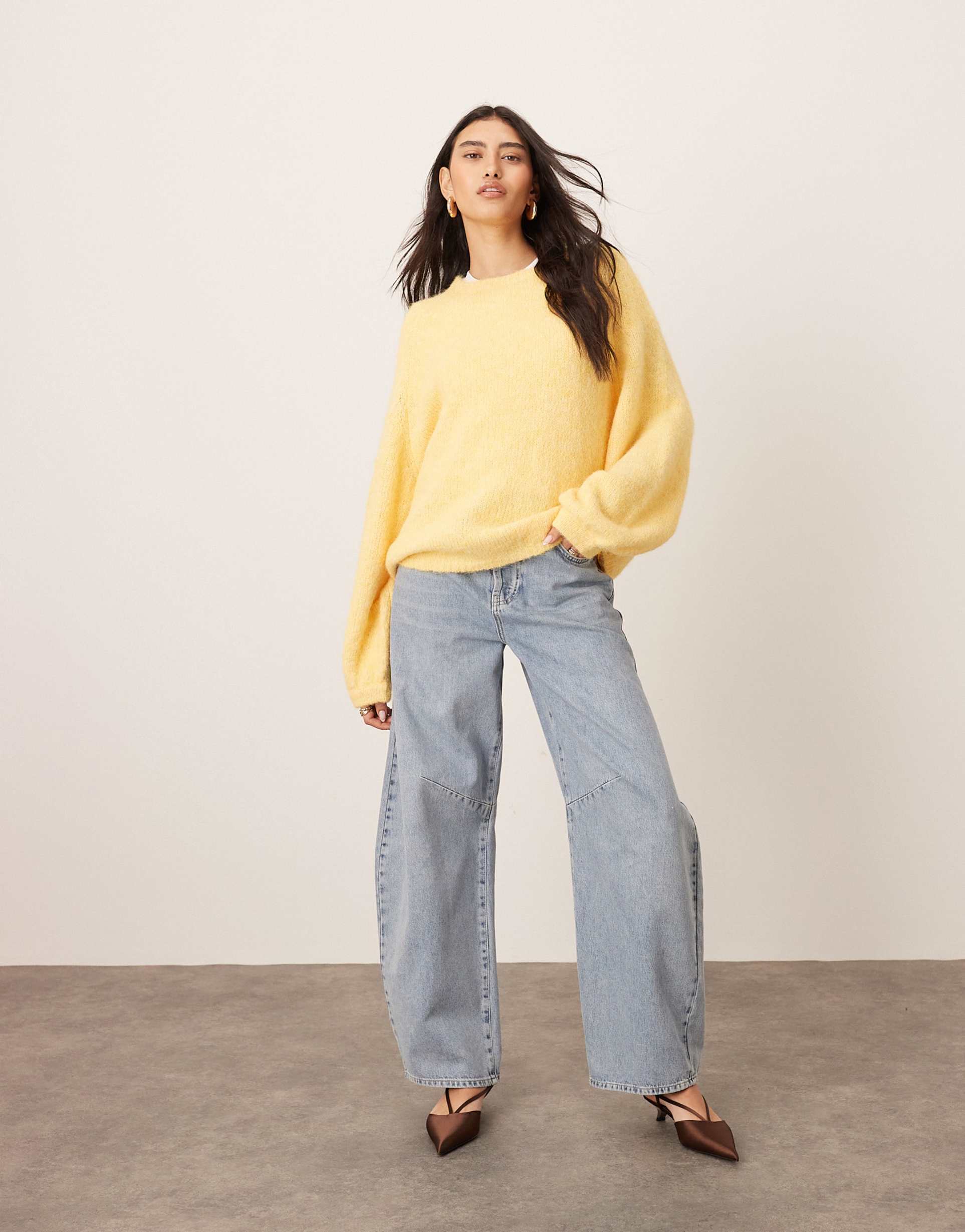 arrange oversized crew neck sweater in buttermilk