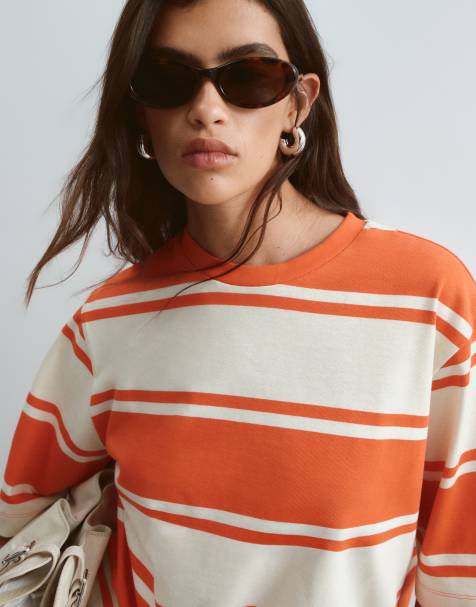 ARRANGE - Oversized gestreept T-shirt van premium zware stof in rood - view 1